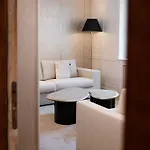 Mews House Hotel