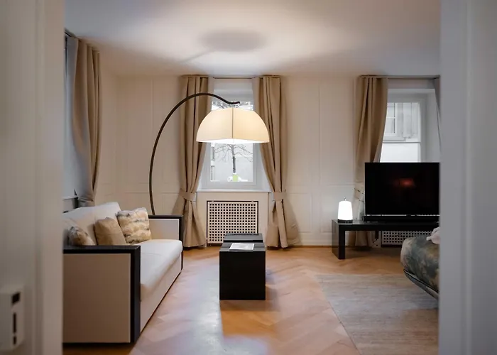 Mews House Отель Цюрих