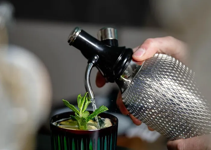 Mews House Отель